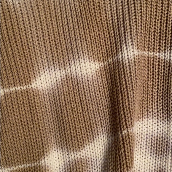 Sweater - Picture 2 of 3